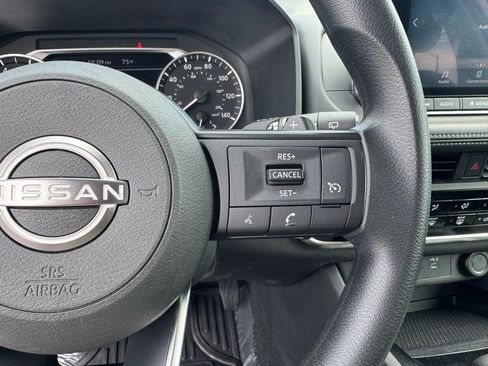 Used 2024 Nissan Rogue S AWD/4WD image 22