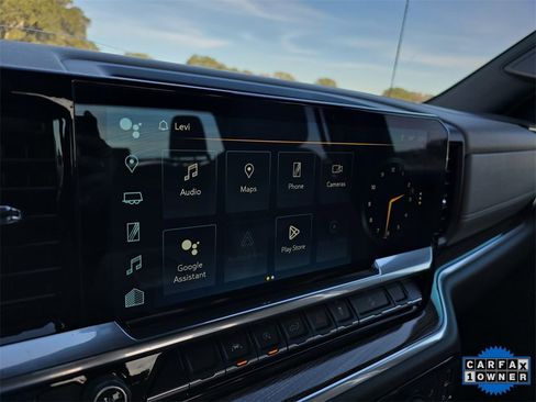 Used 2022 Chevrolet Silverado 1500 LT w/ Z71 Off-Road Package image 19