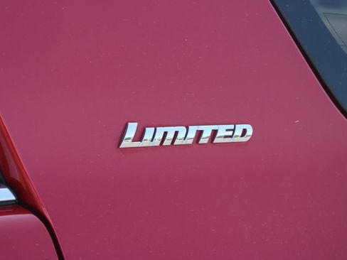 Used 2022 Toyota 4Runner Limited AWD/4WD image 19
