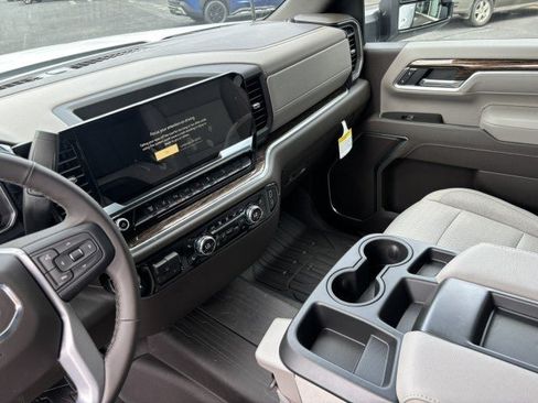 New 2026 GMC Sierra 2500 SLE w/ SLE Value Package; AWD/4WD image 25
