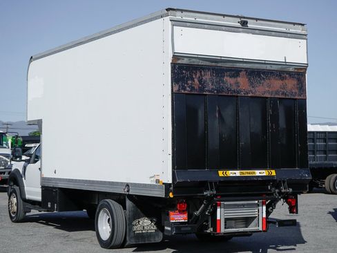 Used 2017 Ford F550 2WD Regular Cab Super Duty image 6