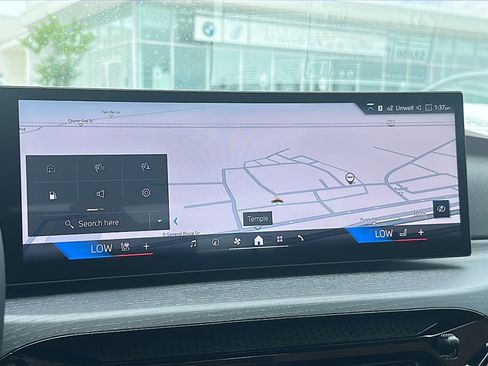 New 2025 BMW 330i Sedan w/ Premium Package image 23