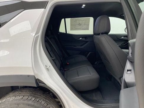 New 2026 Chevrolet Equinox LT image 12