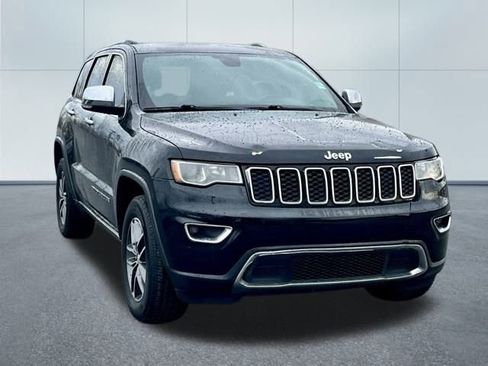 Used 2017 Jeep Grand Cherokee Limited image 3