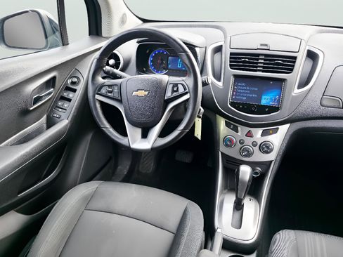 Used 2016 Chevrolet Trax LT image 14