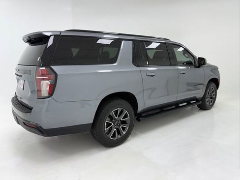 Used 2021 Chevrolet Suburban Z71 w/ Z71 Signature Package AWD/4WD image 41