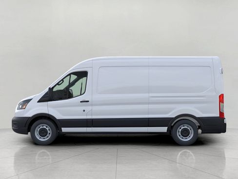 New 2026 Ford Transit 250 T-250 148 MED RF 9150 GVWR RWD image 3