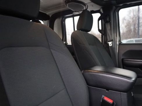 Used 2021 Jeep Gladiator Willys image 35