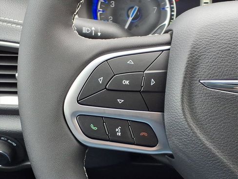 New 2026 Chrysler Pacifica Select FWD image 23