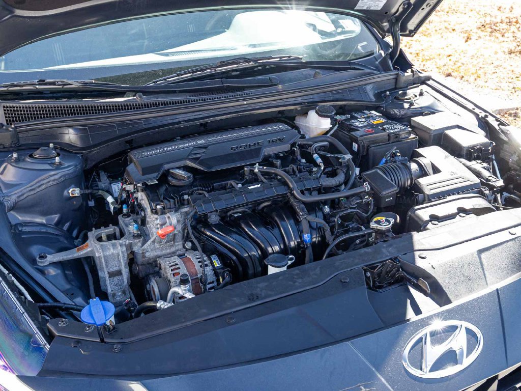 Used 2023 Hyundai Elantra SEL w/ Cargo Package FWD image 33