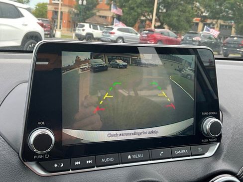 Used 2021 Nissan Sentra SV FWD image 19