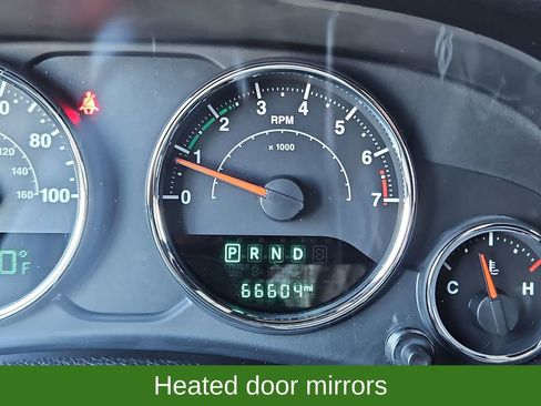 Used 2017 Jeep Wrangler Unlimited Rubicon w/ Connectivity Group image 13