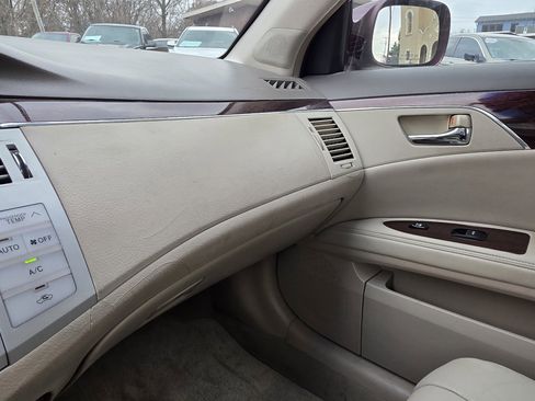 Used 2008 Toyota Avalon XLS image 20