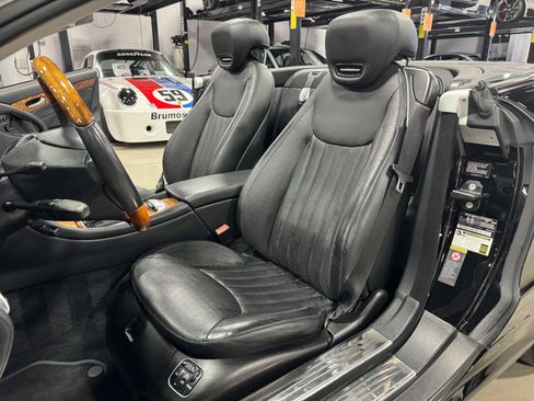 Used 2009 Mercedes-Benz SL 550 image 10