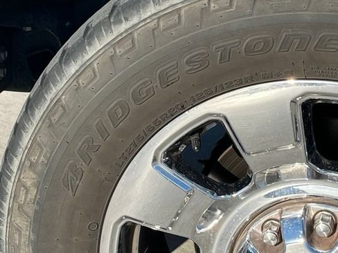 Used 2023 Ford F350 Lariat w/ Lariat Ultimate Package AWD/4WD image 7