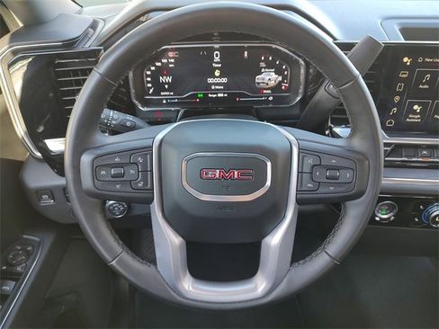Used 2024 GMC Sierra 1500 SLT image 14