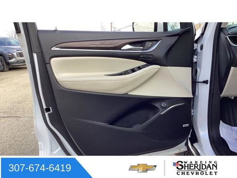 Used 2023 Buick Enclave Avenir w/ Avenir Technology Package image 22