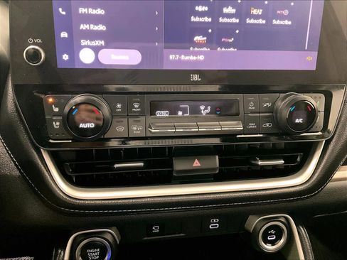 Used 2025 Toyota Grand Highlander FWD image 27