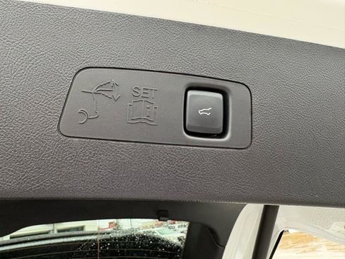 Used 2022 Lincoln Corsair Standard AWD w/ Equipment Group 101A image 59