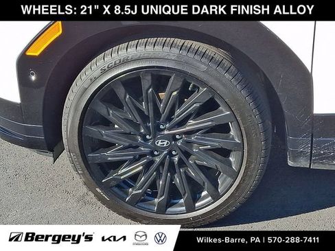 Used 2024 Hyundai Santa Fe Calligraphy AWD/4WD image 11