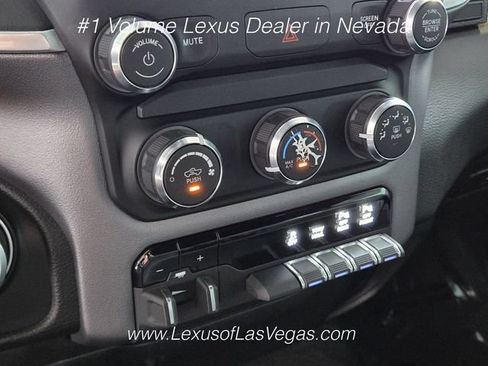 Used 2022 RAM 1500 Big Horn AWD/4WD image 36
