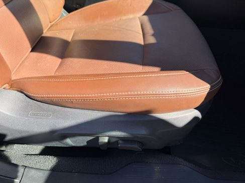 Used 2017 Subaru Outback 3.6R Touring w/ Popular Package #5A image 11