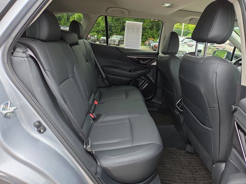Used 2022 Subaru Outback Limited XT AWD/4WD image 15