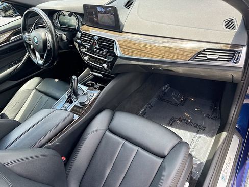Used 2018 BMW 530e RWD image 14