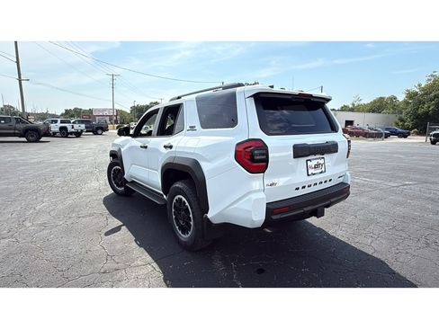 New 2026 Toyota 4Runner TRD Off-Road Premium AWD/4WD image 5