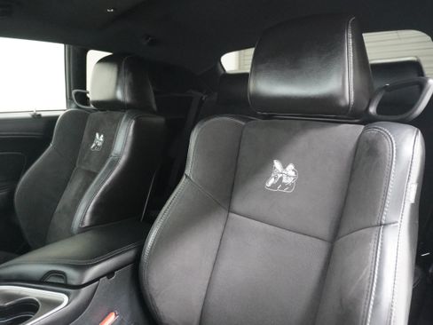 Used 2020 Dodge Challenger R/T Scat Pack w/ Plus Package RWD image 11