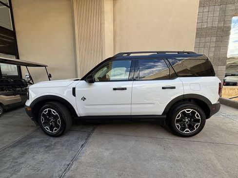 Used 2026 Ford Bronco Sport Outer Banks AWD/4WD image 2