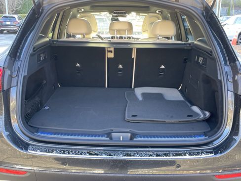 New 2026 Mercedes-Benz GLC 300 4MATIC image 9