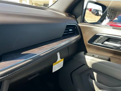 New 2026 Chevrolet Tahoe LT image 35