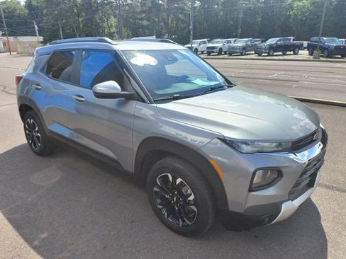 Used 2023 Chevrolet TrailBlazer LT w/ Convenience Package AWD/4WD image 5