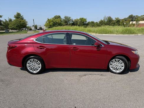 Used 2013 Lexus ES 350 w/ Luxury Pkg FWD image 4