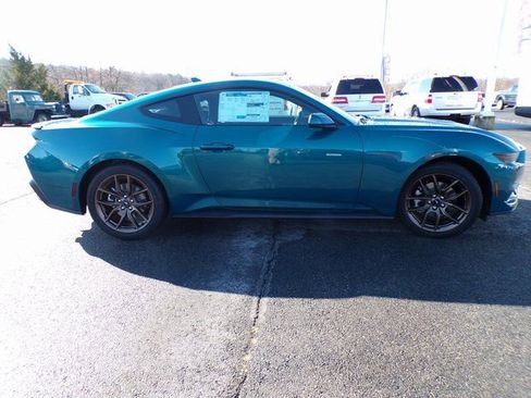 New 2026 Ford Mustang Coupe image 5