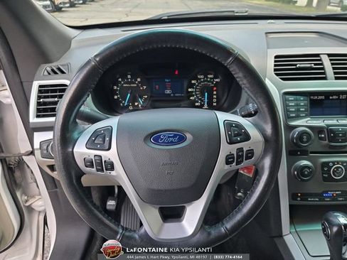 Used 2012 Ford Explorer XLT FWD image 17