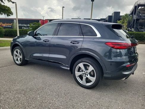 Certified 2025 Audi Q5 Premium Plus w/ Premium Plus AWD/4WD image 5