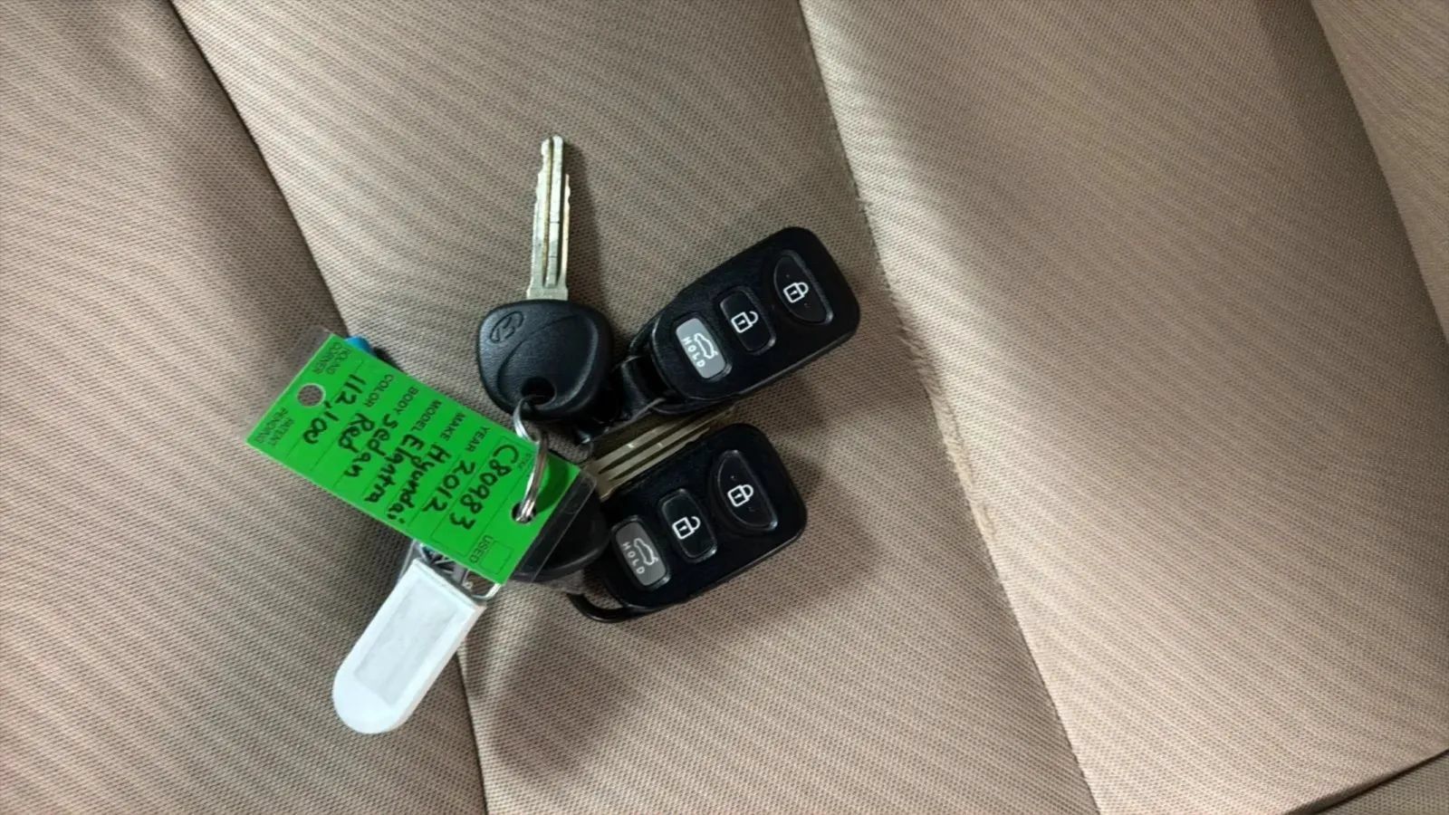 Used 2012 Hyundai Elantra GLS w/ Preferred Pkg 3 FWD image 22