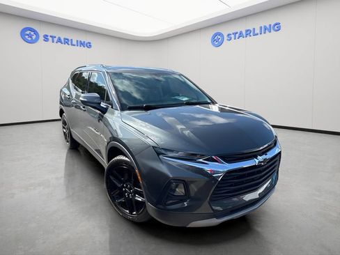 Used 2019 Chevrolet Blazer LT w/ Sound & Technology Package FWD image 2