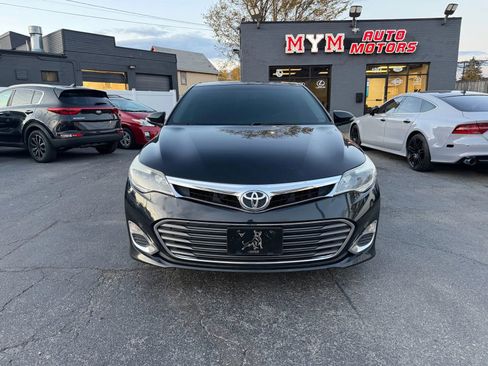 Used 2015 Toyota Avalon XLE image 2