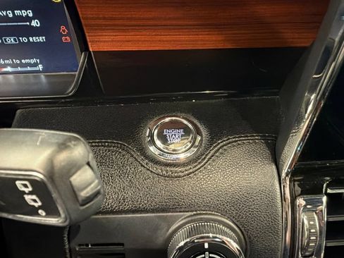 Certified 2021 Lincoln Navigator Reserve AWD/4WD image 18