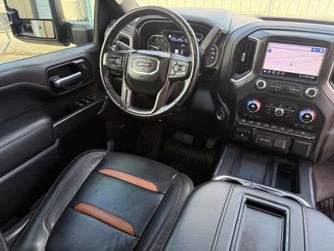 Used 2020 GMC Sierra 2500 AT4 w/ AT4 Premium Package image 31