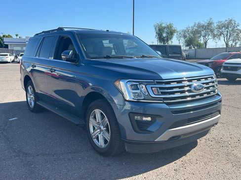 Used 2019 Ford Expedition XLT w/ Equipment Group 201A AWD/4WD image 3
