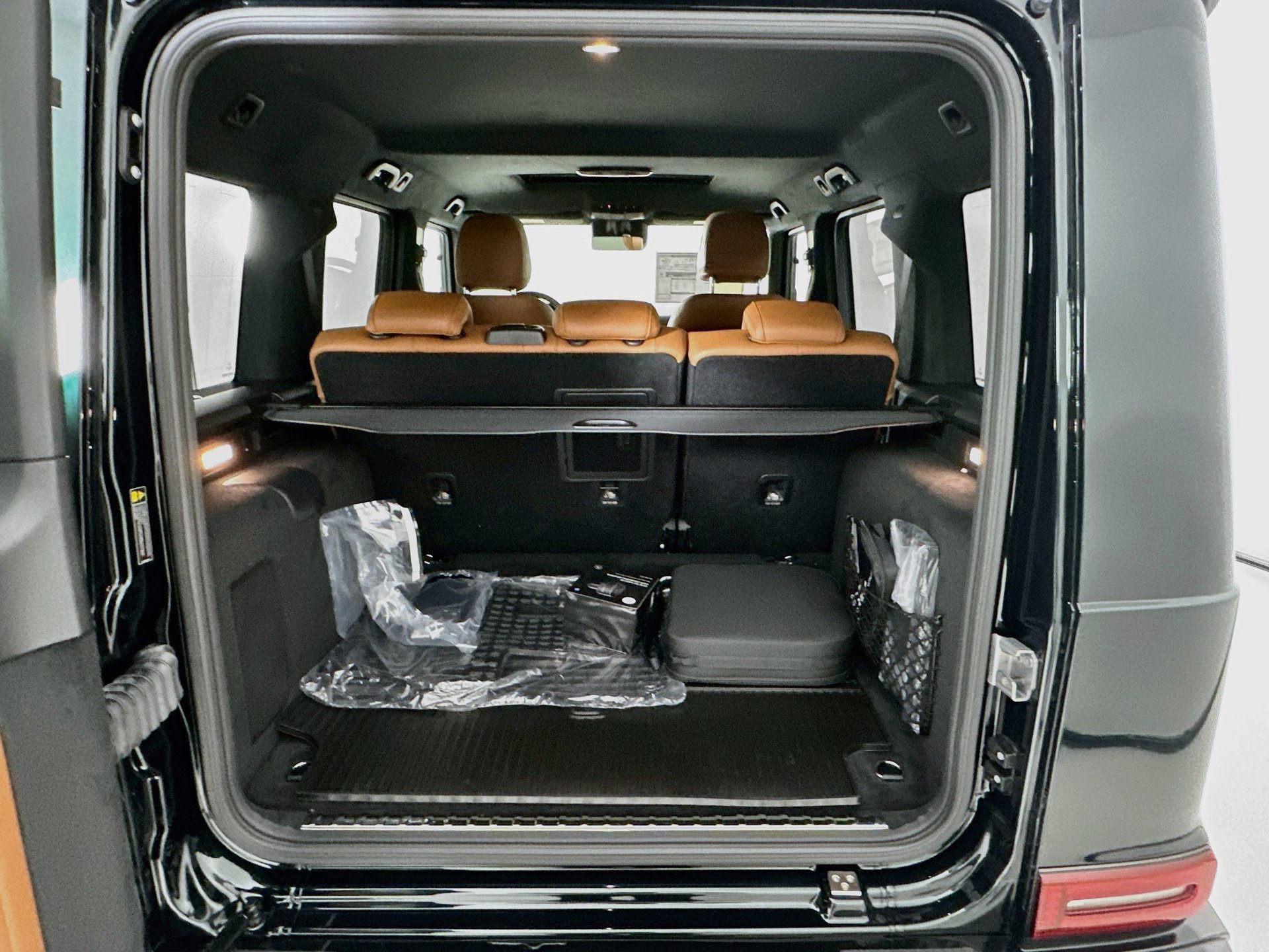 New 2027 Mercedes-Benz G 580 e image 29