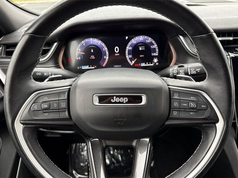 Used 2022 Jeep Grand Cherokee Altitude image 33