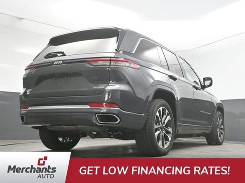 Used 2023 Jeep Grand Cherokee Overland AWD/4WD image 39