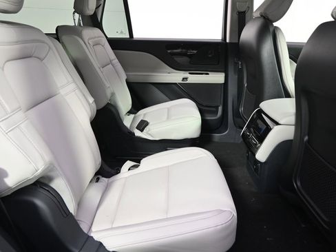 New 2026 Lincoln Aviator Reserve image 18