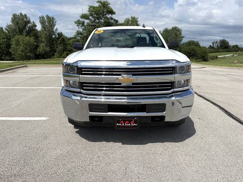 Used 2016 Chevrolet Silverado 2500 W/T AWD/4WD image 3