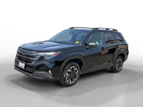Used 2025 Subaru Forester Premium w/ Convenience Package #1 AWD/4WD image 1